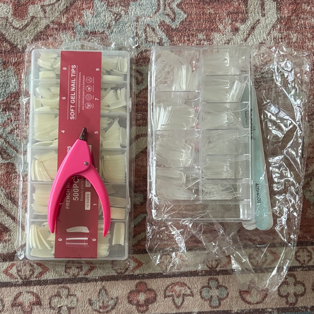 Soft Gel Press-On Nail Tips Kit with Pink Cutter - Clear & Natural